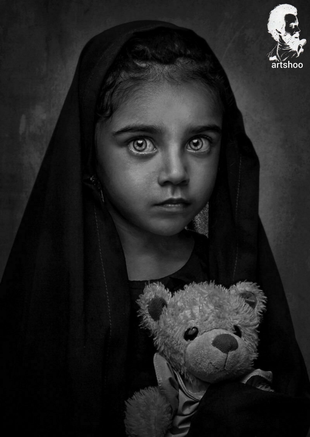 مدل کودک سیاه قلم